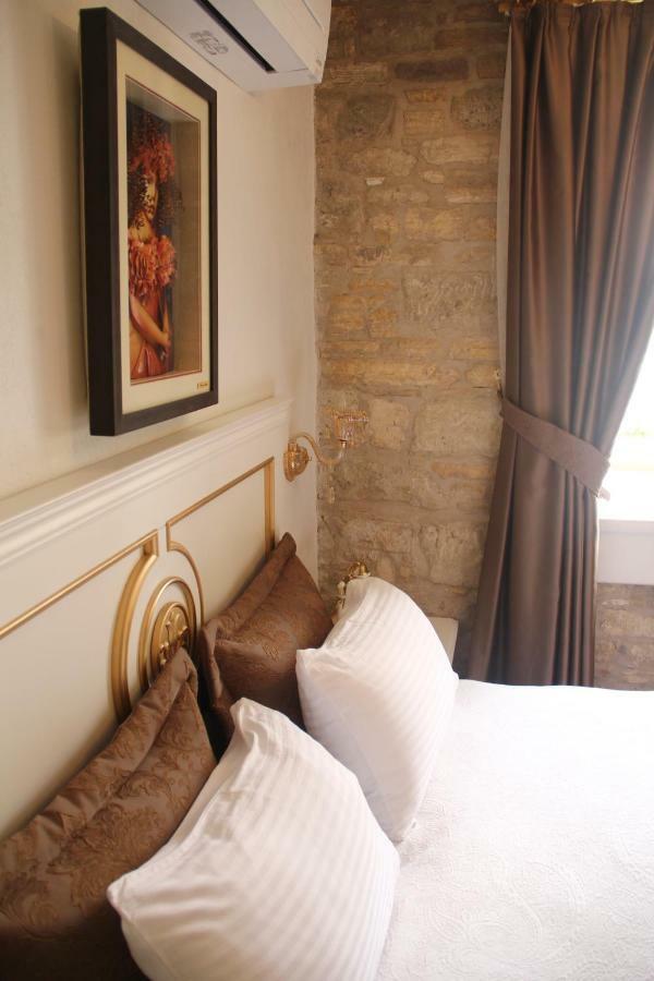 Laledan Hotel Cesme Exterior photo